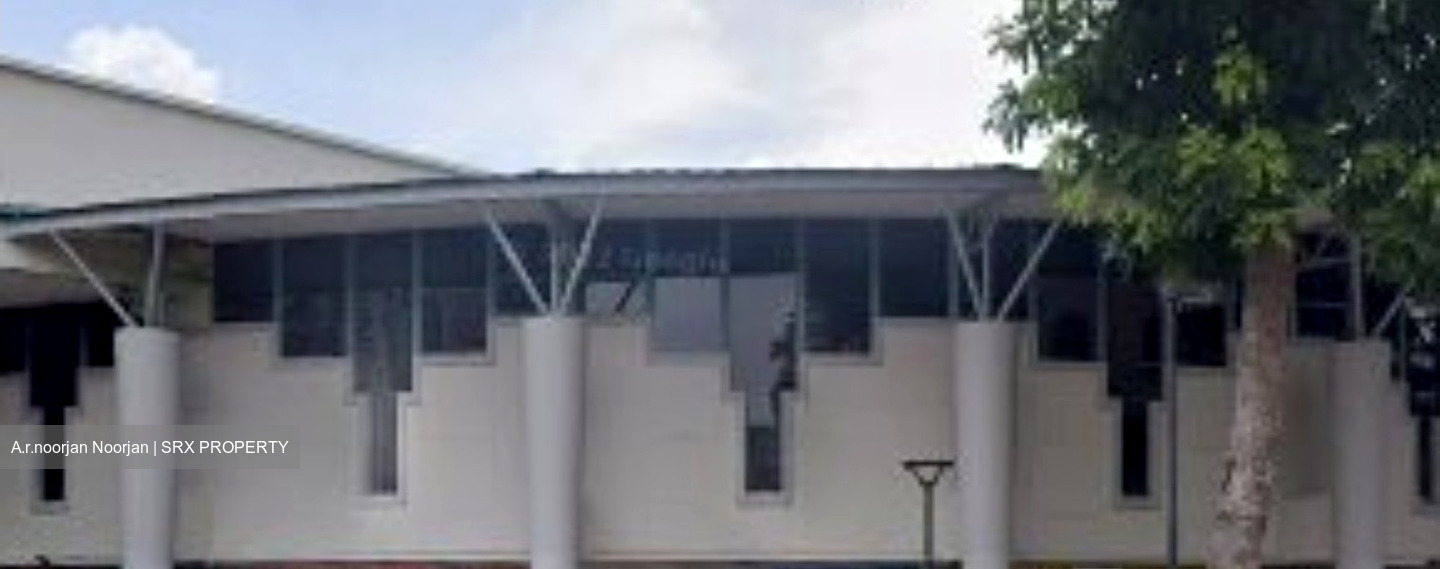 Elias Mall (D18), Retail #551684871